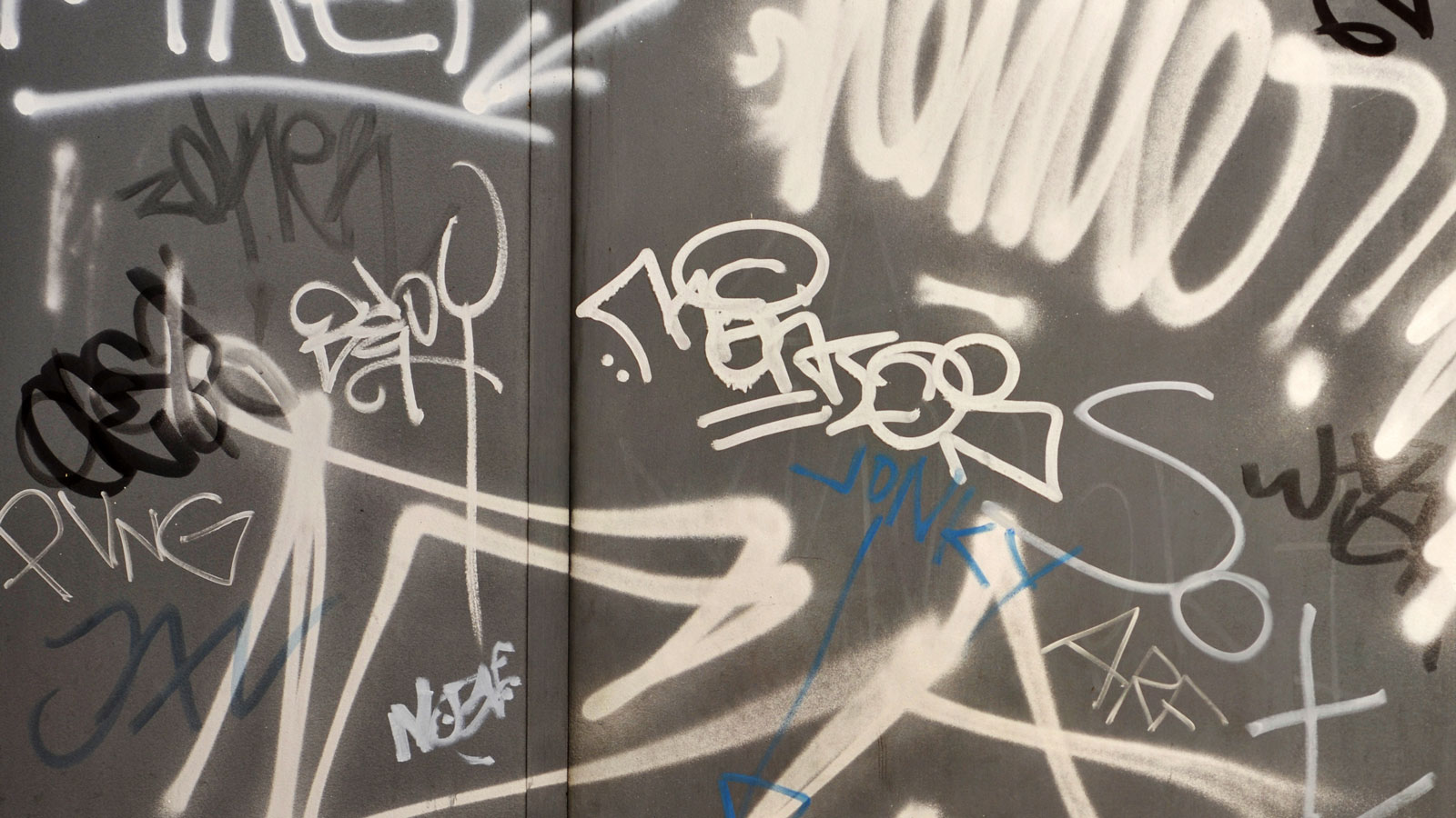 Graffiti Removal Worcestershire